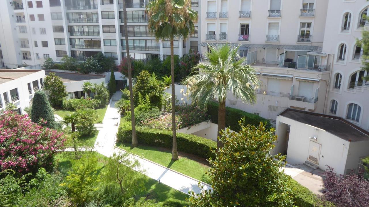 1 Mn Croisette Pres Martinez * Cannes